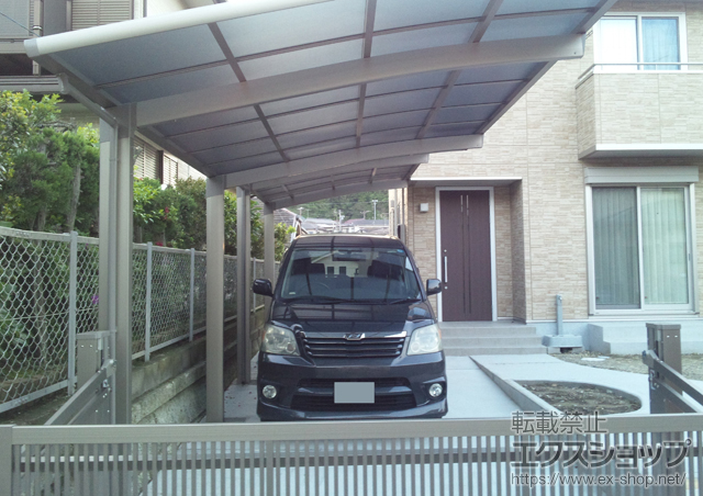 神奈川県横須賀市のLIXIL リクシル（トステム）のカーポート カーブポートシグマIII 積雪〜30cm対応 施工例