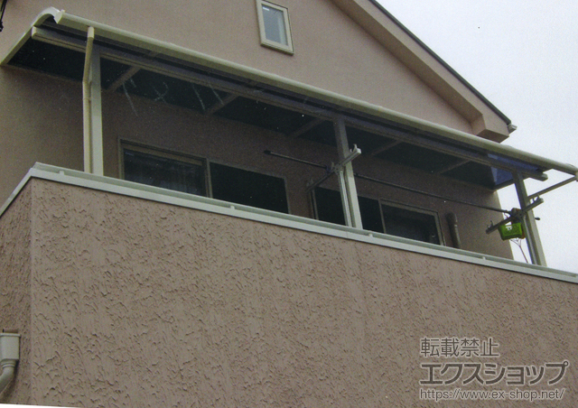 埼玉県蕨市のLIXIL リクシル（トステム）のバルコニー・ベランダ屋根 ライザーテラス?R型 積雪対応〜20? 施工例