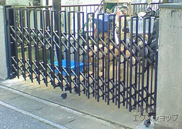 千葉県松戸市ののカーゲート トリップゲート ペットガード型 ノンレール 片開き 30S 施工例