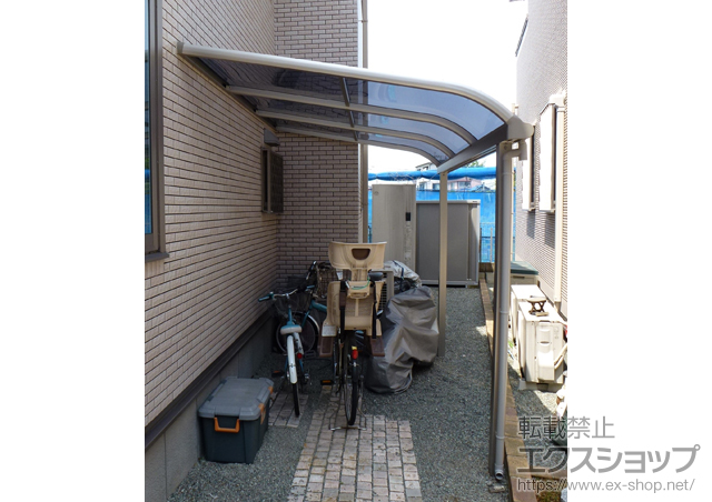 神奈川県川崎市ののテラス屋根 プレシオステラス R型 テラスタイプ 単体 積雪〜20cm対応 施工例