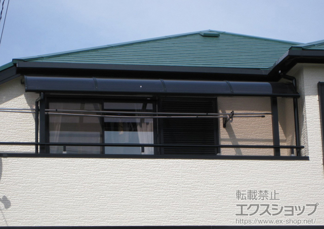 神奈川県厚木市のLIXIL リクシル（トステム）のバルコニー・ベランダ屋根 ライザーテラスII  R型 屋根タイプ 積雪対応〜20? 施工例