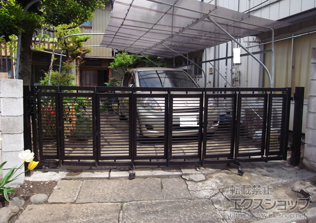東京都北区ののカーゲート エクスライン伸縮ゲート1型 ノンレール 片開き 施工例