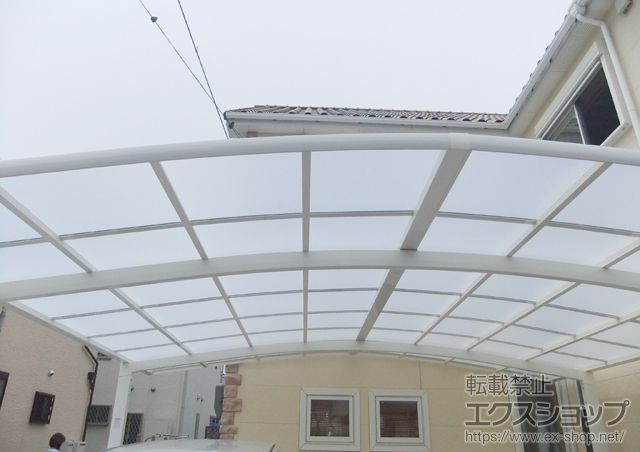 和歌山県岩出市のLIXIL リクシル（トステム）のカーポート カーブポートシグマIII ワイド 積雪〜30?対応 施工例