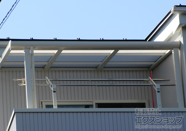 埼玉県川口市のLIXIL リクシル（トステム）のバルコニー・ベランダ屋根 パワーアルファー F型 3階用屋根タイプ 積雪対応〜30? 施工例