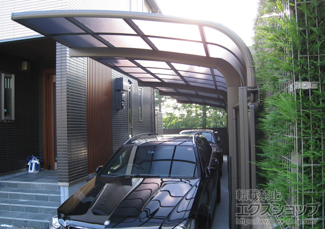 東京都調布市のLIXIL リクシル（トステム）のカーポート テールポートシグマIII 縦連棟 積雪〜30cm対応 施工例