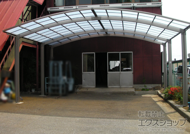 群馬県邑楽郡千代田町のLIXIL リクシル（トステム）のカーポート リベルポートシグマIII 延長 積雪〜30cm対応 施工例