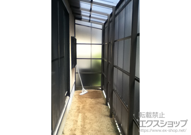 奈良県葛城市のLIXIL リクシル（トステム）のストックヤード フリーヤード 片面ドアタイプ 積雪対応〜20? 施工例