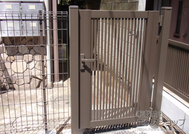 東京都品川区のの門扉 シャレオR2型 片開き 柱使用 施工例