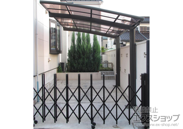 埼玉県春日部市のLIXIL リクシル（トステム）のカーポート カーブポートシグマIII 積雪〜30cm対応 施工例