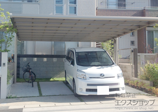 愛知県名古屋市ののカーポート 4Gワイド マテリアルカラー 積雪〜20cm対応+パネル抜け防止材 間口60用 施工例