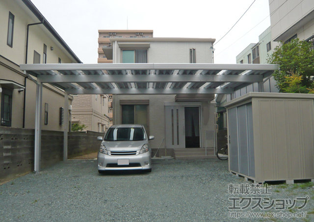 静岡県浜松市のLIXIL リクシル（トステム）のカーポート テリオスポートIII 1500 2台用 間口延長 4本柱 角柱仕様 積雪〜50cm対応 施工例