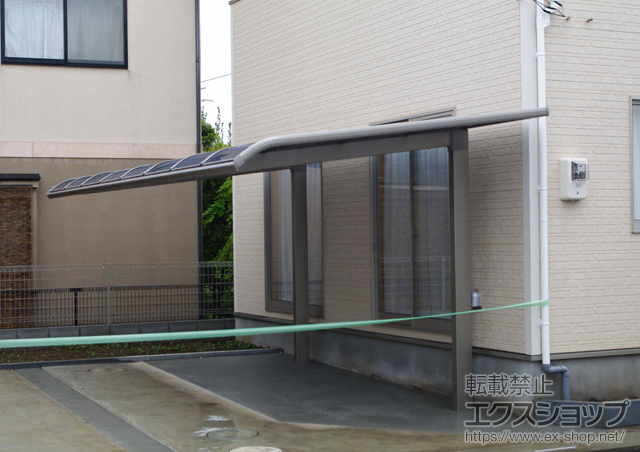 埼玉県南埼玉郡白岡町のLIXIL リクシル（トステム）のカーポート レガーナポートシグマIII 積雪〜30cm対応 施工例