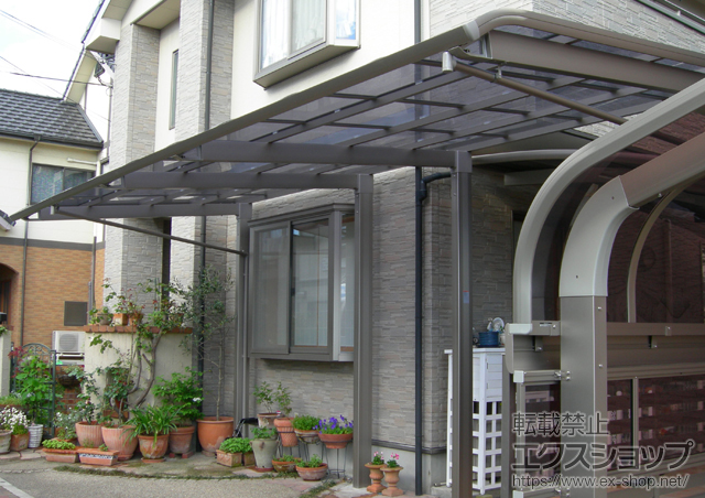 兵庫県姫路市のLIXIL リクシル（トステム）のカーポート レガーナポートシグマIII 延長　雨樋あり　積雪〜30cm対応 施工例
