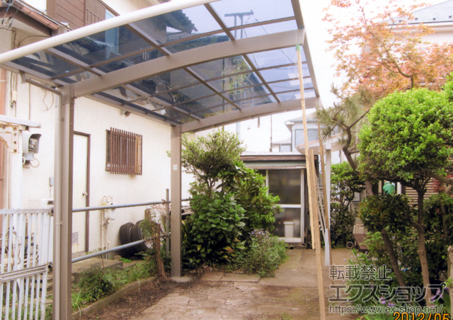 神奈川県大和市のLIXIL リクシル（トステム）のカーポート カーブポートシグマIII 積雪〜30cm対応 施工例