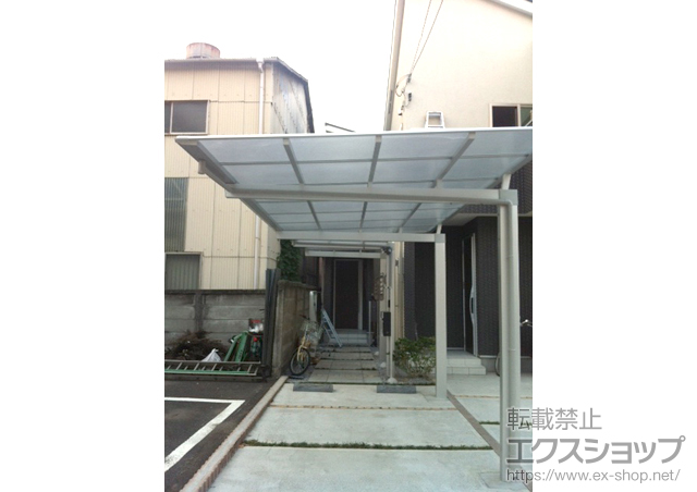 東京都北区ののカーポート マイリッシュ 前下がり 積雪〜20cm対応＜逆勾配＞+竿掛けセット（2コ1組） 施工例