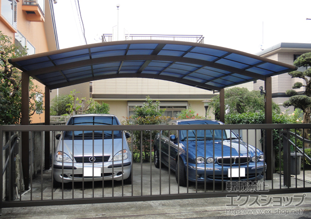 神奈川県横浜市ののカーゲート スウィングアップゲートワイド 縦格子型 電動式 施工例