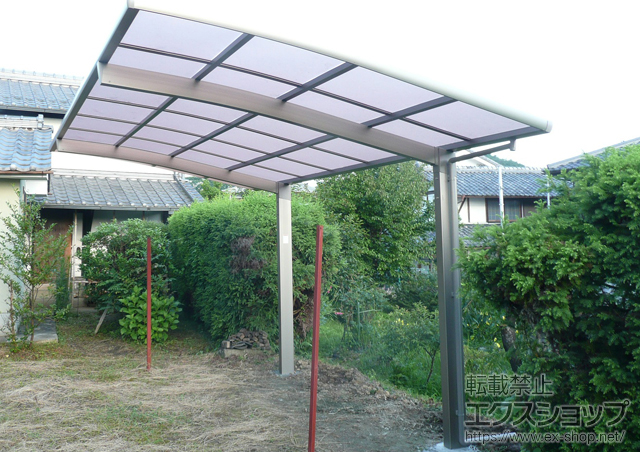 京都府亀岡市のLIXIL リクシル（トステム）のカーポート カーブポートシグマIII 積雪〜30cm対応 施工例