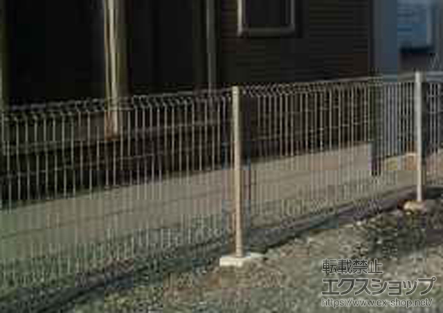 岩手県盛岡市のLIXIL リクシル（トステム）のフェンス・柵 ハイグリッドフェンスN8型 施工例
