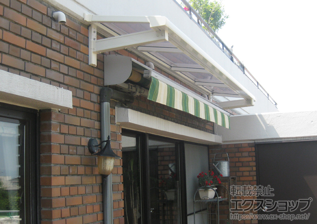 福岡県福岡市のLIXIL リクシル（トステム）のバルコニー・ベランダ屋根 ライザーテラス F型 ルーフタイプ 単体 積雪〜30cm対応 施工例