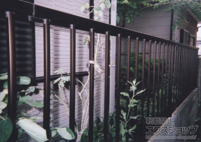 千葉県八千代市ののフェンス・柵 レスティナフェンス21型 自由柱施工 施工例