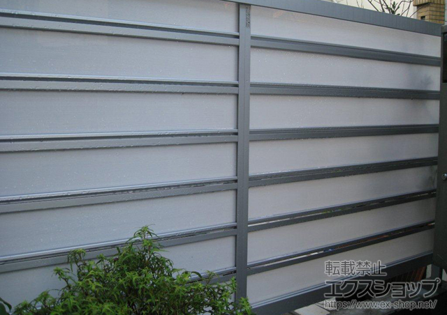 東京都渋谷区ののフェンス・柵 ライフモダンII LP型フェンス 単色 フリーポールタイプ 施工例