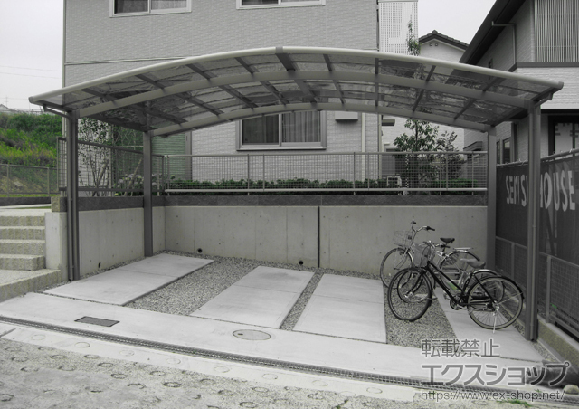 大阪府豊中市のLIXIL リクシル（トステム）のカーポート カーブポートシグマIII ワイド 積雪〜30?対応 施工例