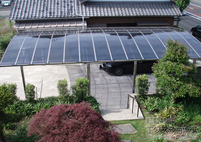 静岡県静岡市のLIXIL リクシル（トステム）のカーポート カーブポートシグマＩＩＩ ワイド 縦連棟 積雪〜30cm対応 施工例