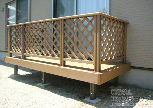 大分県津久見市のLIXIL リクシル（トステム）のウッドデッキ リコステージII 施工例