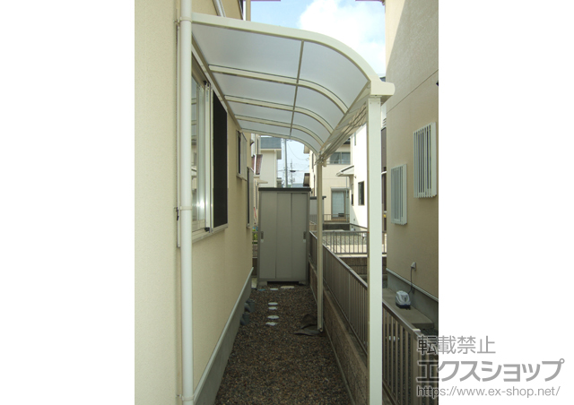 茨城県北茨城市のLIXIL リクシル（トステム）のテラス屋根 ライザーテラス? R型 テラスタイプ 積雪〜20cm対応 施工例