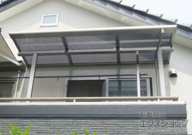 東京都府中市のLIXIL リクシル（トステム）のバルコニー・ベランダ屋根 ライザーテラスII F型 屋根タイプ 単体 積雪〜20cm対応 施工例