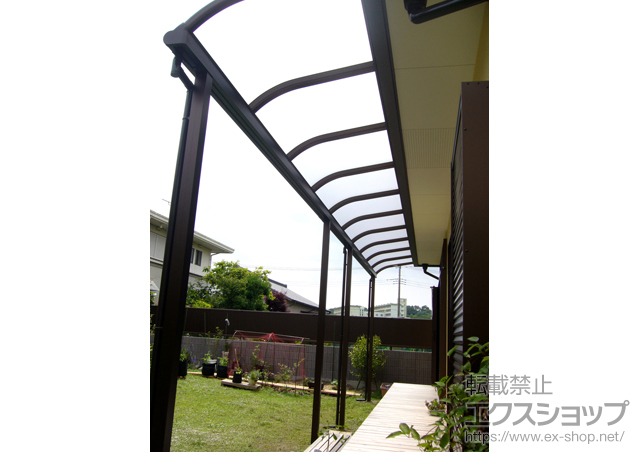 茨城県常陸太田市ののテラス屋根 プレシオステラス R型 テラスタイプ 連棟 積雪〜20?対応 施工例