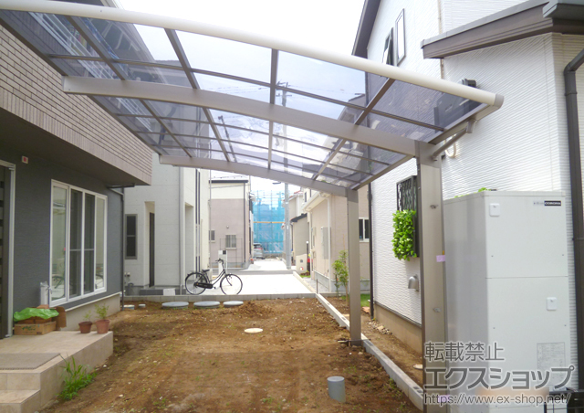 埼玉県さいたま市のLIXIL リクシル（トステム）のカーポート カーブポートシグマIII 積雪〜30cm対応 施工例