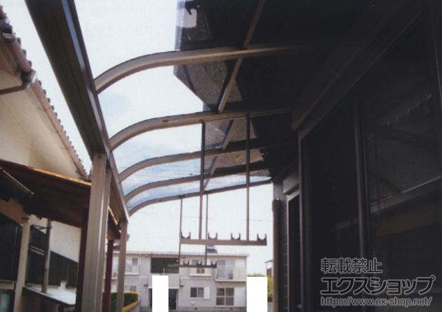 神奈川県小田原市ののテラス屋根 プレシオステラス R型 テラスタイプ 単体 積雪〜20cm対応 施工例