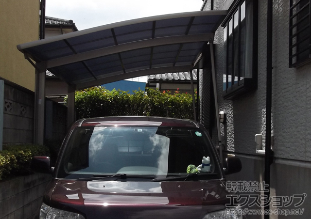 千葉県流山市のLIXIL リクシル（トステム）のカーポート カーブポートシグマIII 積雪〜30cm対応+着脱式サポート 2本入 施工例