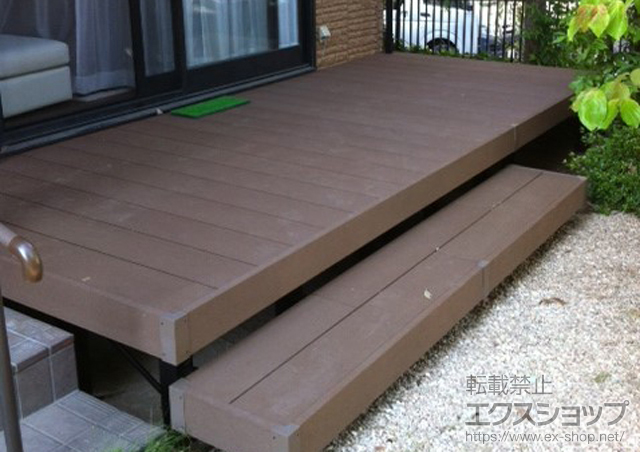 愛知県名古屋市のLIXIL リクシル（トステム）のウッドデッキ リウッドデッキ 施工例