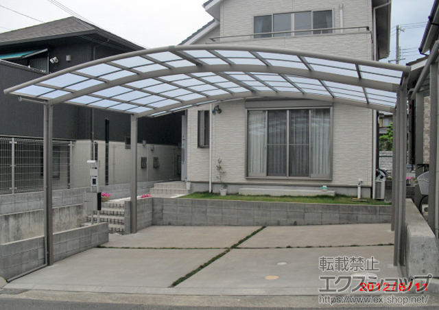 兵庫県明石市のLIXIL リクシル（トステム）のカーポート カーブポートシグマIII ワイド 積雪〜30cm対応 施工例