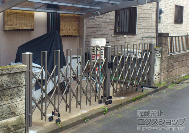 埼玉県ふじみ野市ののカーゲート トリップゲート PA型 両開き ノンレール 施工例