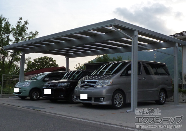長野県木曽郡木曽町のLIXIL リクシル（トステム）のカーポート テリオスポートIII 1500 3台用 角柱仕様 積雪〜50cm対応 施工例