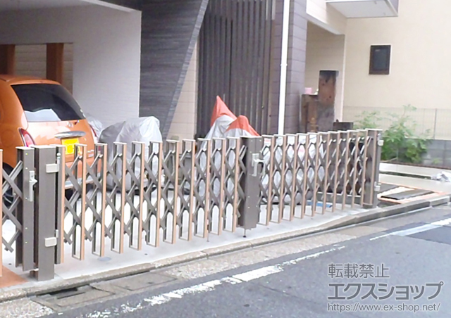 東京都大田区ののカーゲート アルシャインHG ノンキャスター 両開き マテリアルカラー 施工例