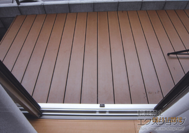東京都小平市ののウッドデッキ 人工木デッキ ひとと木 薄桁仕様 施工例