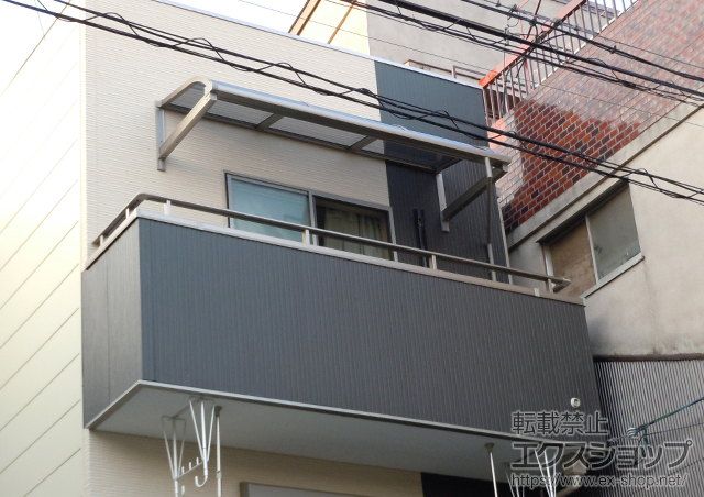 大阪府大阪市のLIXIL リクシル（トステム）のバルコニー・ベランダ屋根 ライザーテラスIIR型 ルーフタイプ 単体 積雪〜20cm対応 施工例