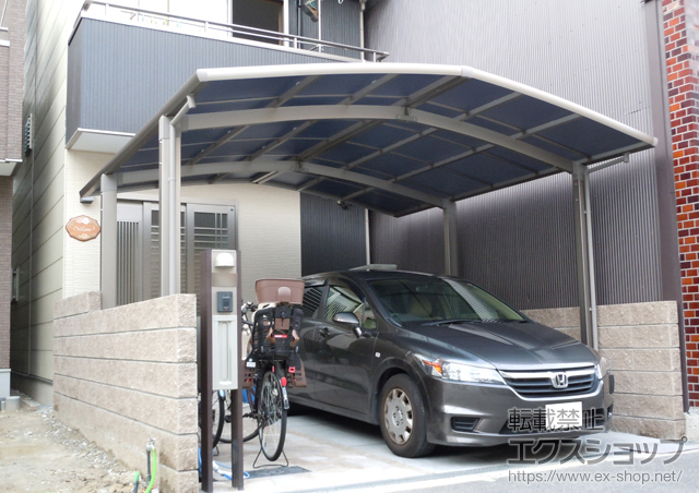 大阪府大阪市のLIXIL リクシル（トステム）のサイクルポート・駐輪場 カーブポートシグマIIIミニ M合掌 積雪〜30cm対応 施工例