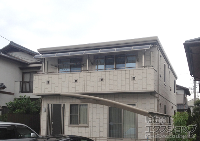 愛知県名古屋市のLIXIL リクシル（トステム）のバルコニー・ベランダ屋根 ライザーテラスII R型 屋根タイプ 連棟 積雪〜20cm対応 施工例