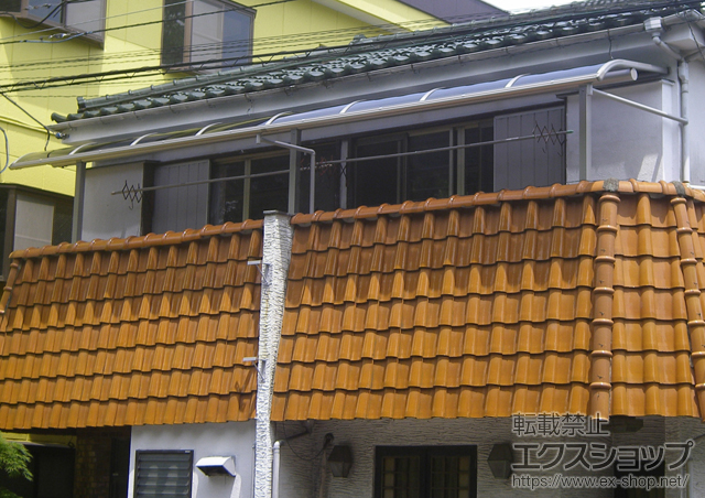 東京都八王子市ののバルコニー・ベランダ屋根 ヴェクターテラス R型 屋根タイプ 連棟 施工例