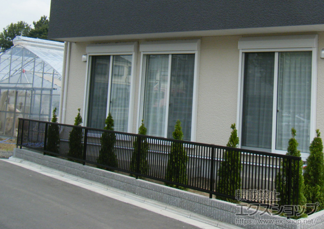 東京都調布市ののフェンス・柵 プリレオR2型フェンス フリーポールタイプ 施工例
