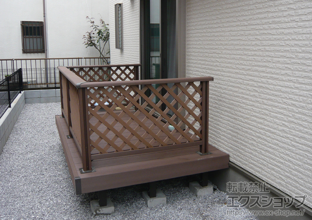 東京都立川市のLIXIL リクシル（トステム）のウッドデッキ リコステージII 施工例