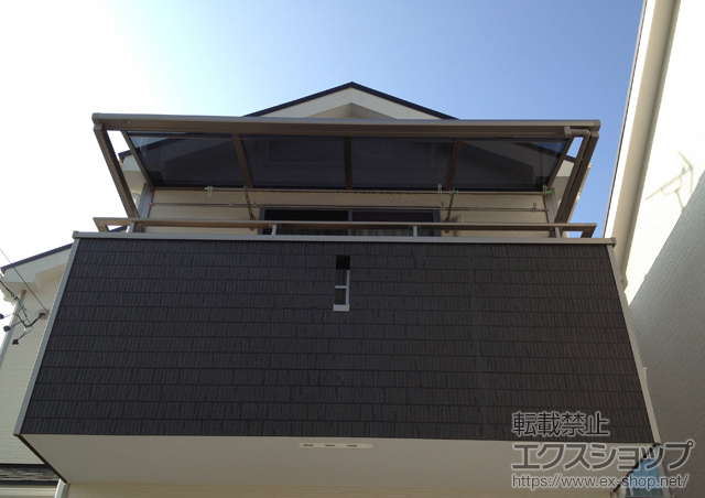 愛知県名古屋市のLIXIL リクシル（トステム）のバルコニー・ベランダ屋根 ライザーテラスII R型 ルーフタイプ 単体 積雪〜20cm対応 施工例