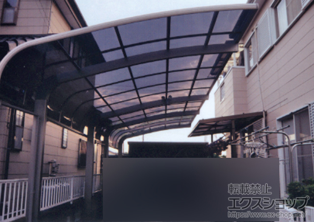 埼玉県比企郡川島町のLIXIL リクシル（トステム）のカーポート テールポートシグマIII 縦連棟 積雪〜30cm対応 施工例