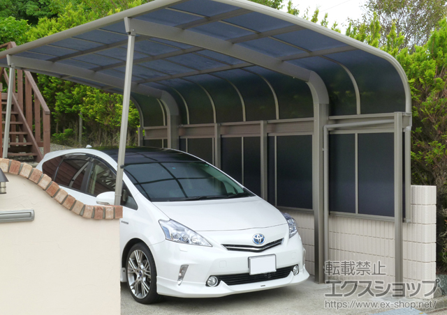 千葉県いすみ市のLIXIL リクシル（トステム）のカーポート テールポートシグマIII 積雪〜30?対応+サイドパネル 1段Ｈ1000 施工例