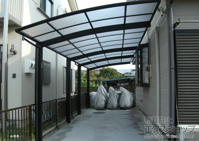 神奈川県小田原市ののカーポート プレシオスポート 縦連棟 積雪〜20cm対応 施工例